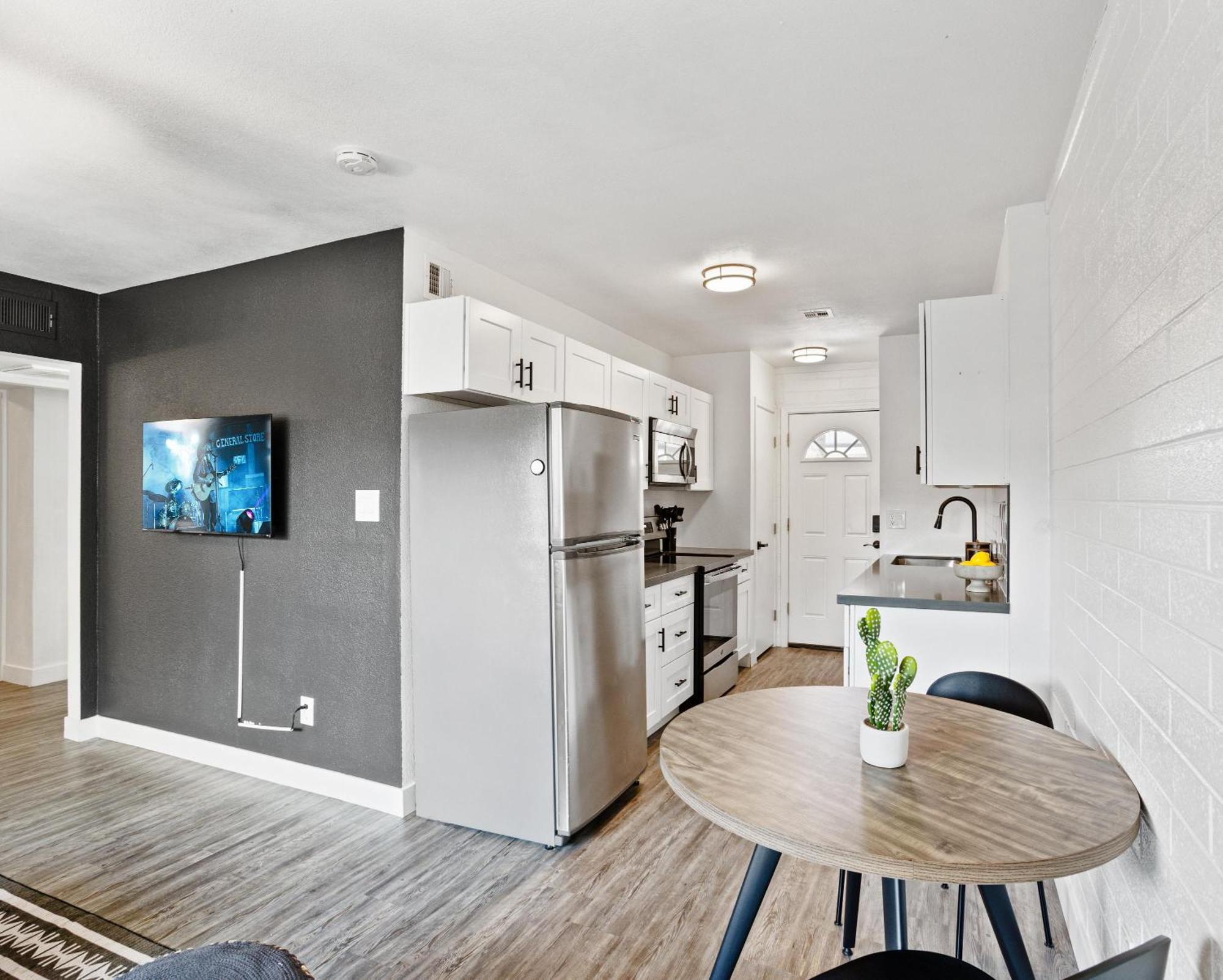 Holiday home Colt-in Old Town-walk To Entertainment District *